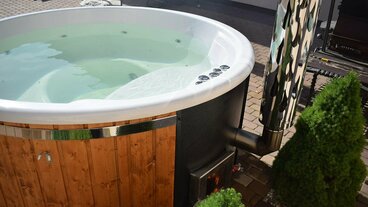 Hot tubs